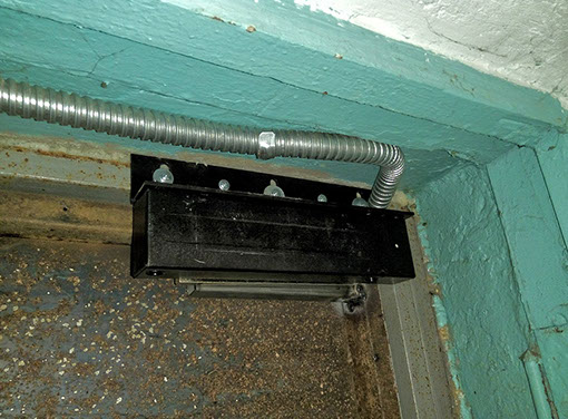 Установка электромеханических замков в подъезде, на калитке, в офисе, ремонт