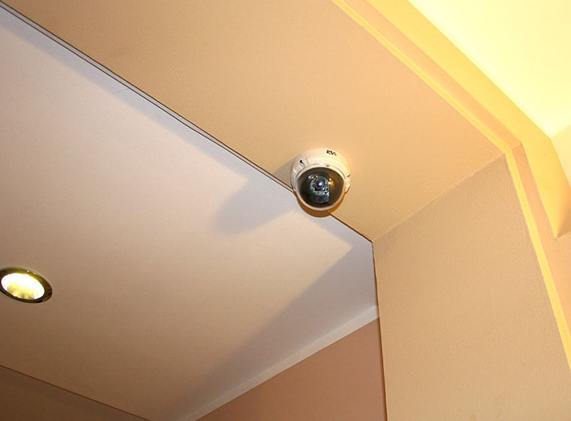 Установка купольной видеокамеры