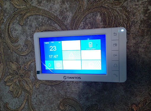 Установка видеодомофона Ameli SD