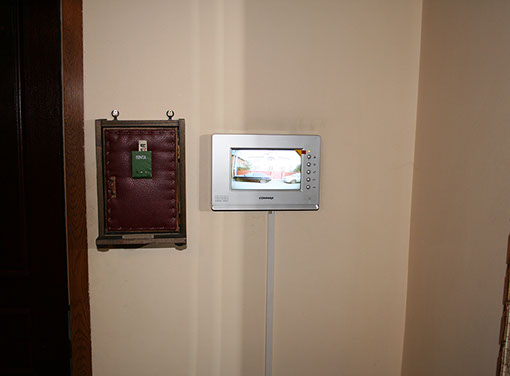 Установка видеомофона в частном доме
