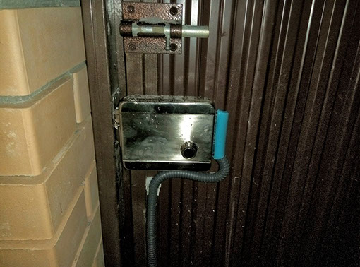 Установка СКУД замка